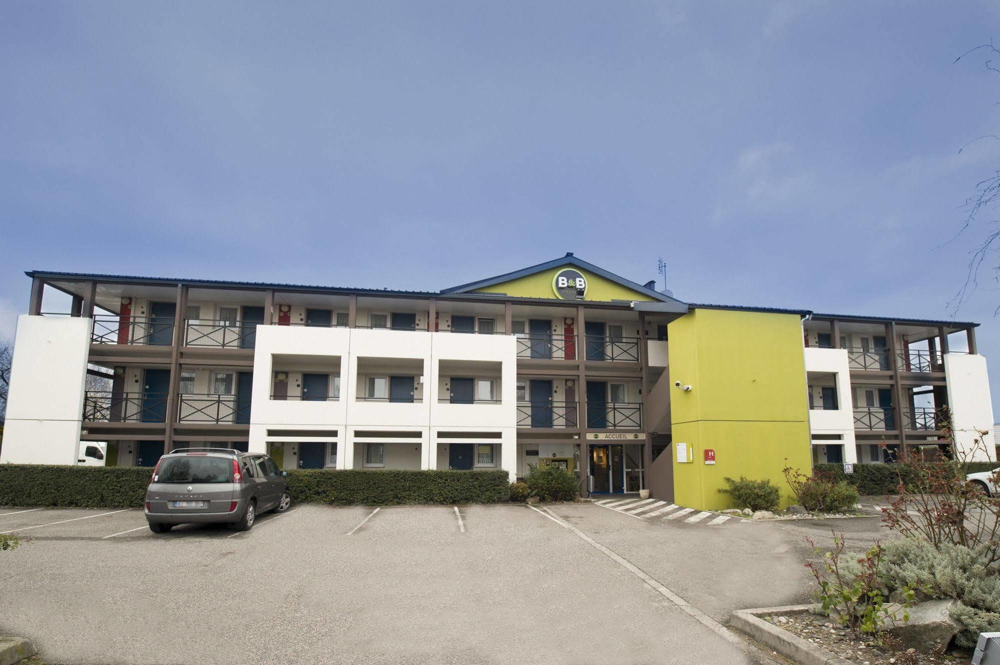 B&B Hotel Clermont-Ferrand Le Brezet Aeroport 외부 사진