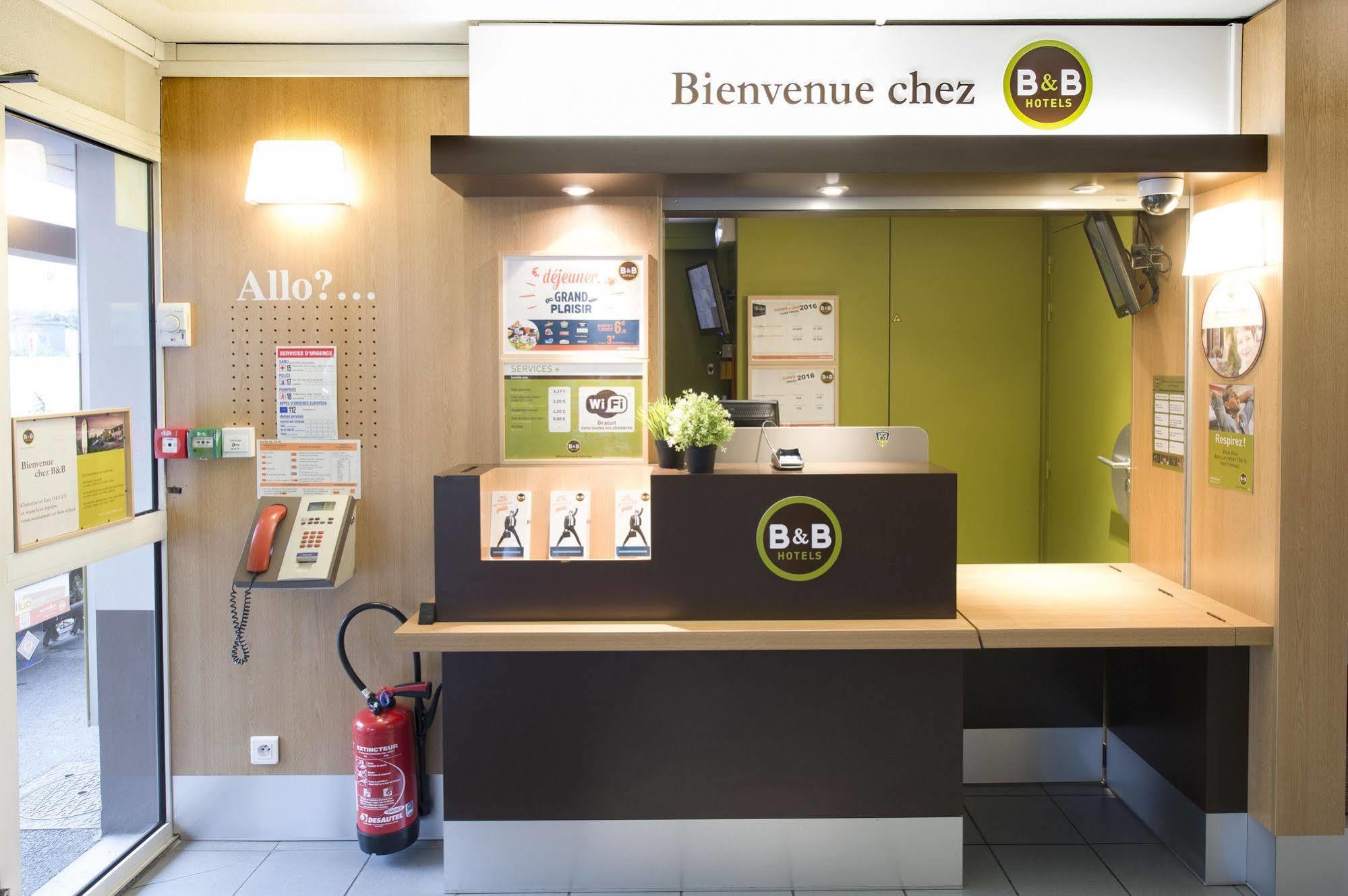B&B Hotel Clermont-Ferrand Le Brezet Aeroport 외부 사진